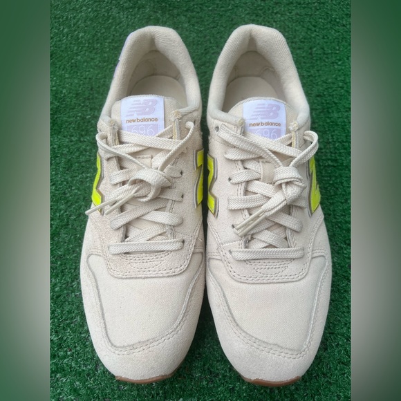 JCrew New Balance 696 Running Sneakers women size 8.5 Pre-owned - Picture 10 of 16